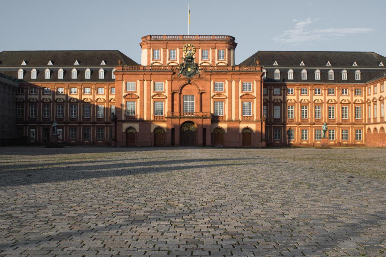 Hostel Mannheim Bagian luar foto University of Kassel