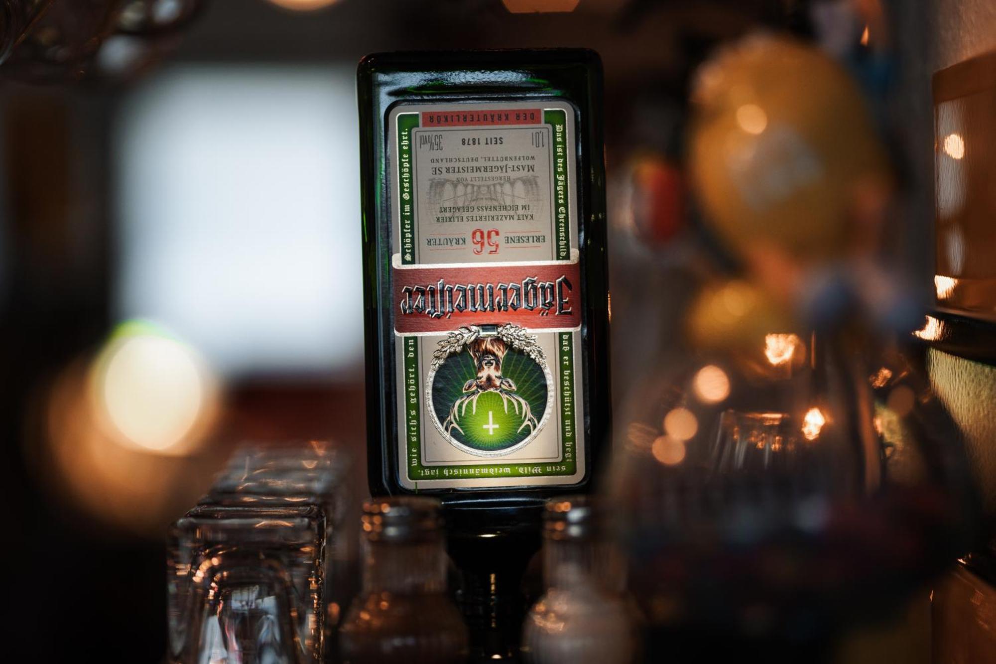 Hostel Mannheim Bagian luar foto Jägermeister