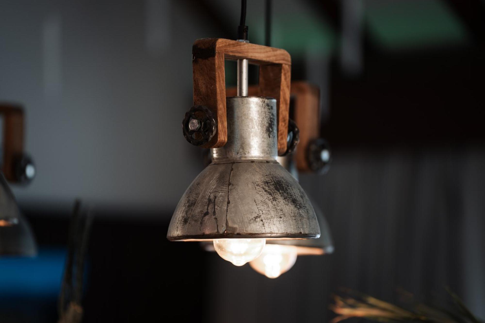 Hostel Mannheim Bagian luar foto A pendant light