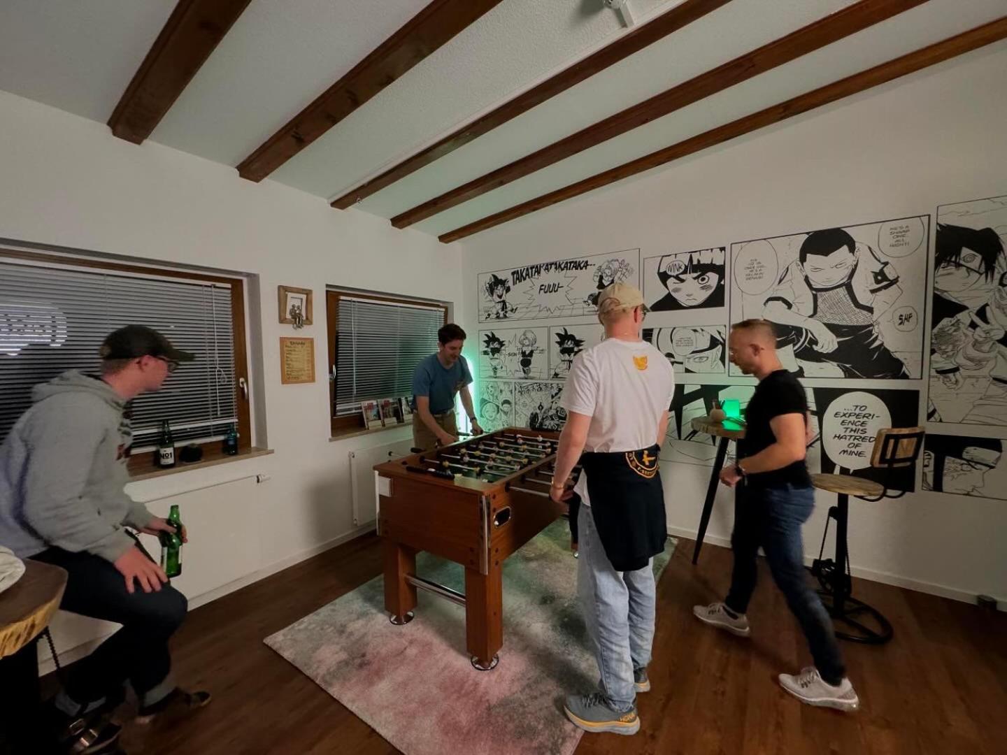 Hostel Mannheim Bagian luar foto The studio of the artist